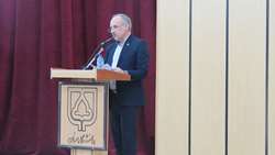 اساتید و دانشجویان پایان نامه ها و پژوهش های خود را با هدف حل مشکلات جامعه تدوین نمایند 